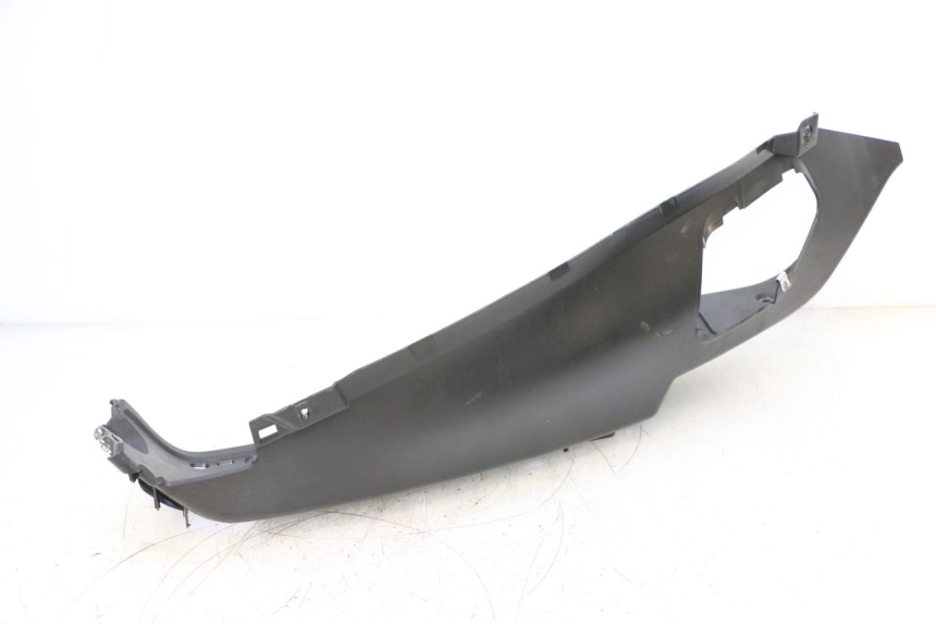 photo de PATA DE APOYO DERECHA PIAGGIO MP3 RL 250 (2006 - 2010) - Detalles de los puntos de fijación