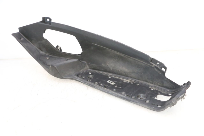 photo de PATA DE APOYO DERECHA PIAGGIO MP3 RL 250 (2006 - 2010) - Estado de la superficie y material