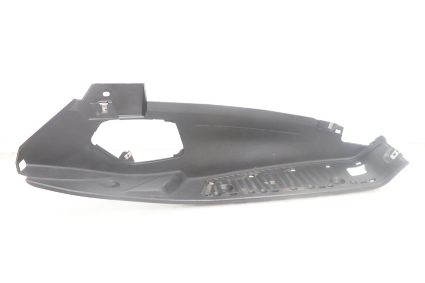 photo de TAPA REPOSAPIES DERECHA PIAGGIO MP3 500 (2016 - 2018) - Vista principal