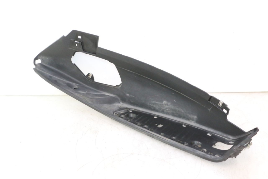 photo de TAPA REPOSAPIES DERECHA PIAGGIO MP3 500 (2016 - 2018) - Vista principal