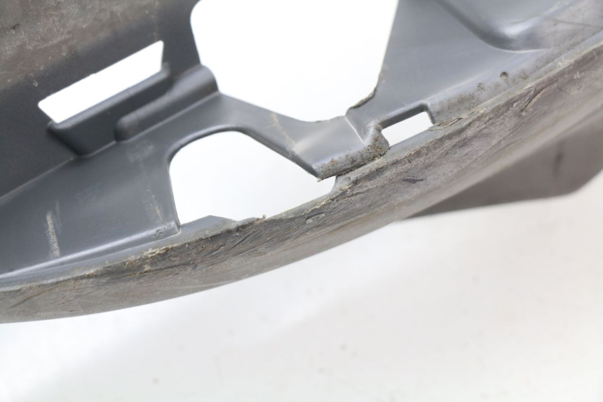 photo de TAPA REPOSAPIES DERECHA YAMAHA NEO'S NEOS 2T 50 (2007 - 2017) - Zoom estado de uso