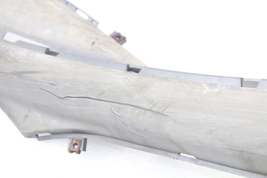 photo de TAPA REPOSAPIES DERECHA YAMAHA NEO'S NEOS 2T 50 (2007 - 2017) - Estado de la superficie y material