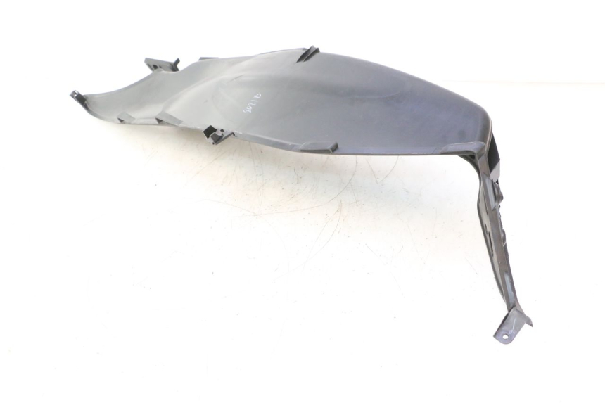 photo de TAPA REPOSAPIES DERECHA HONDA PCX (JF28) 125 (2009 - 2011) - Otra perspectiva
