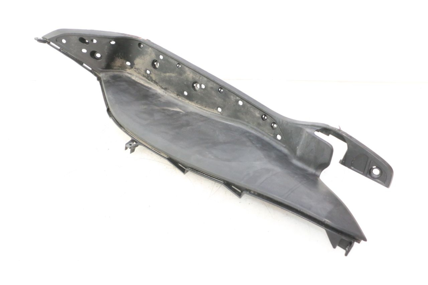 photo de TAPA REPOSAPIES DERECHA HONDA PCX (JF28) 125 (2009 - 2011) - Vista general del producto