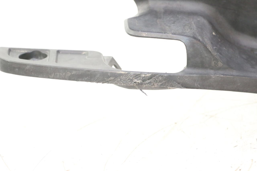 photo de TAPA REPOSAPIES DERECHA HONDA PCX (JF28) 125 (2009 - 2011) - Recambio usado revisado