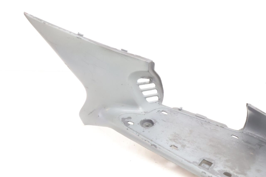 photo de TAPA REPOSAPIES DERECHA GILERA RUNNER SP 50 (2002 - 2004) - Detalle de la pieza