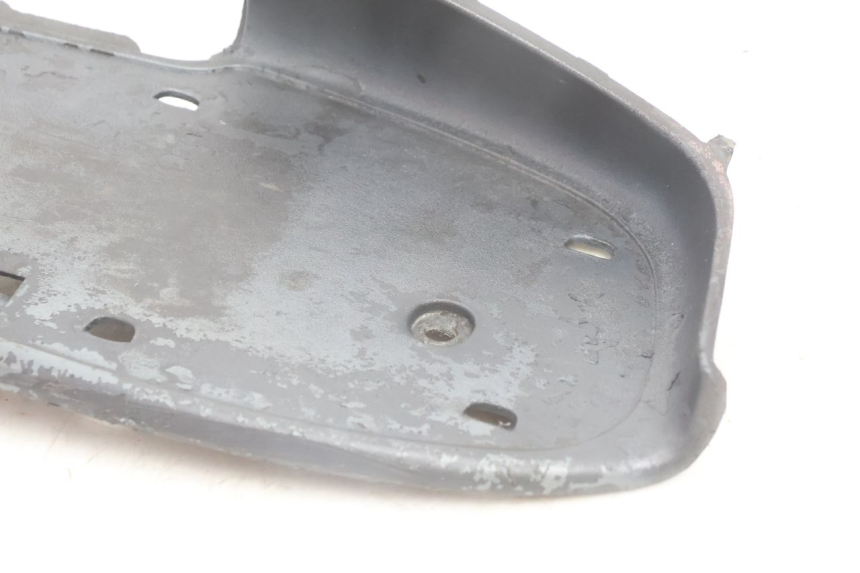 photo de TAPA REPOSAPIES DERECHA GILERA RUNNER SP 50 (2002 - 2004) - Vista general del producto