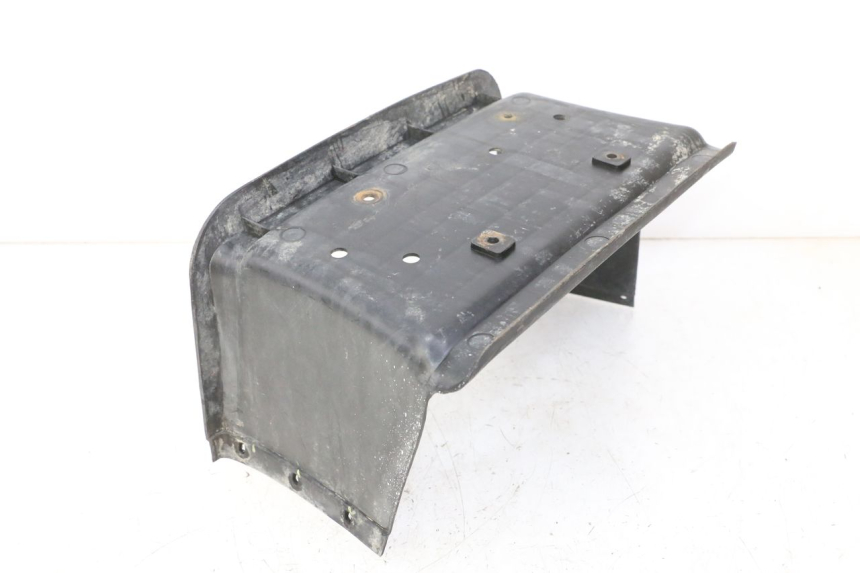 photo de TAPA REPOSAPIES DERECHA HYTRACK S 150 (2003 - 2011) - Otra perspectiva