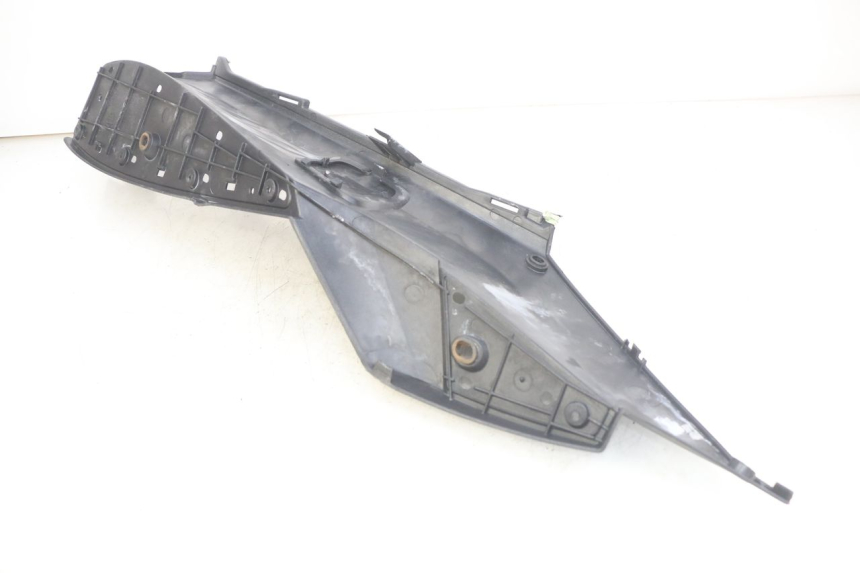 photo de PATA DE APOYO DERECHA PEUGEOT SATELIS 125 (2006 - 2009) - Detalle de la pieza