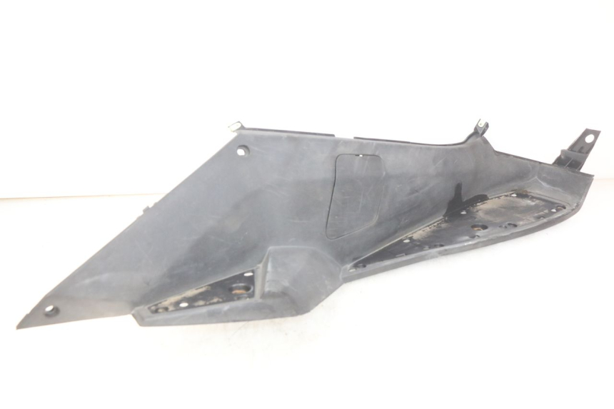 photo de PATA DE APOYO DERECHA PEUGEOT SATELIS 125 (2006 - 2009) - Estado de la superficie y material