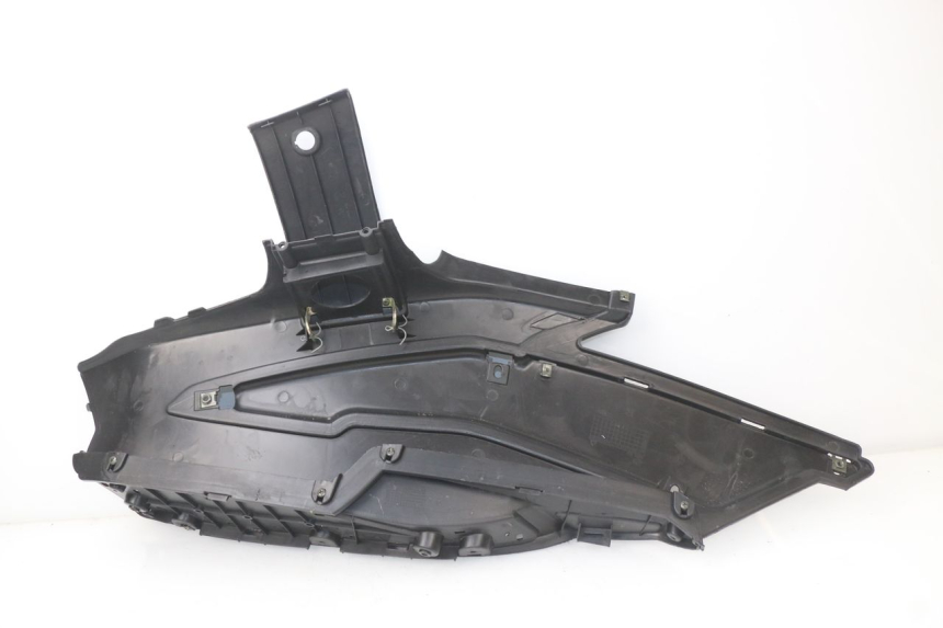 photo de TAPA REPOSAPIES DERECHA RAZZO STEED 125 (2012 - 2018) - Otra perspectiva