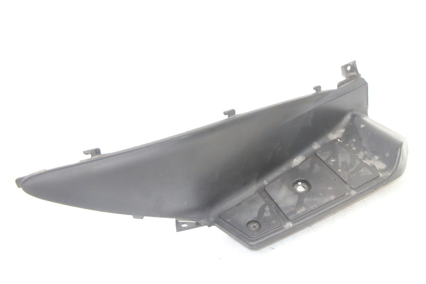 photo de TAPA REPOSAPIES DERECHA SUZUKI BURGMAN 125 (2015 - 2017) - Vista principal