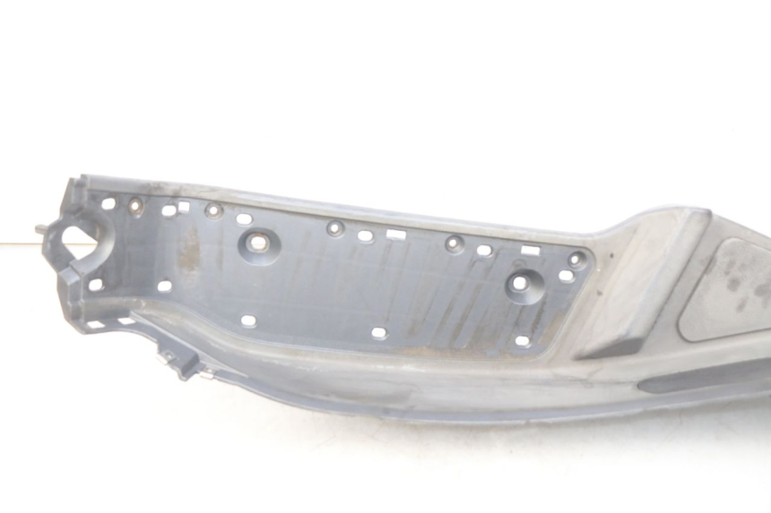 photo de PATA DE APOYO DERECHA PIAGGIO X8 125 (2004 - 2007) - Detalle de la pieza