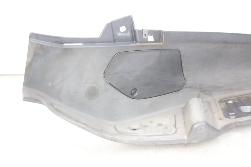 photo de PATA DE APOYO DERECHA PIAGGIO X8 125 (2004 - 2007) - Recambio usado revisado
