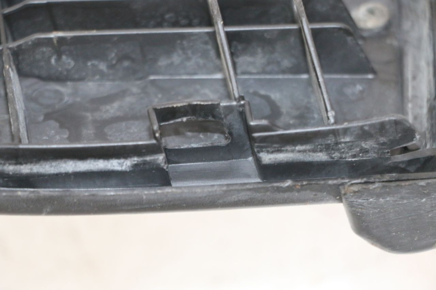 photo de TAPA REPOSAPIES DERECHA HONDA X8R 50 (1998 - 2003) - Zoom estado de uso