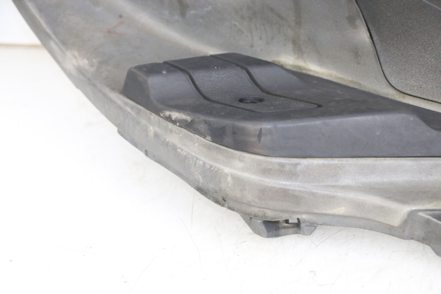 photo de PATA DE APOYO DERECHA PIAGGIO X9 125 (2000 - 2003) - Vista general del producto