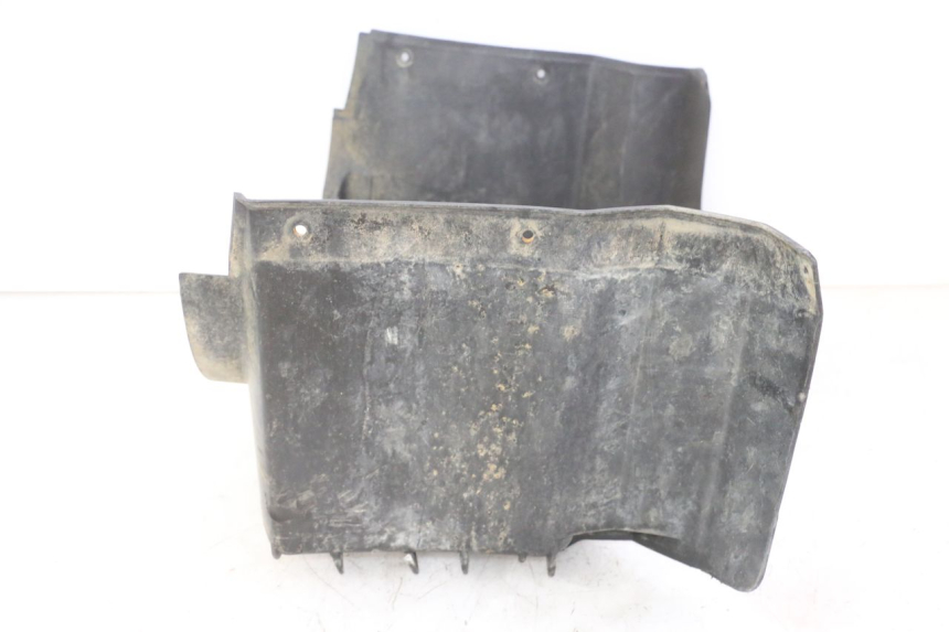 photo de TAPA REPOSAPIES DERECHA YAMAHA YFM BRUIN 350 (2003 - 2009) - Recambio usado revisado