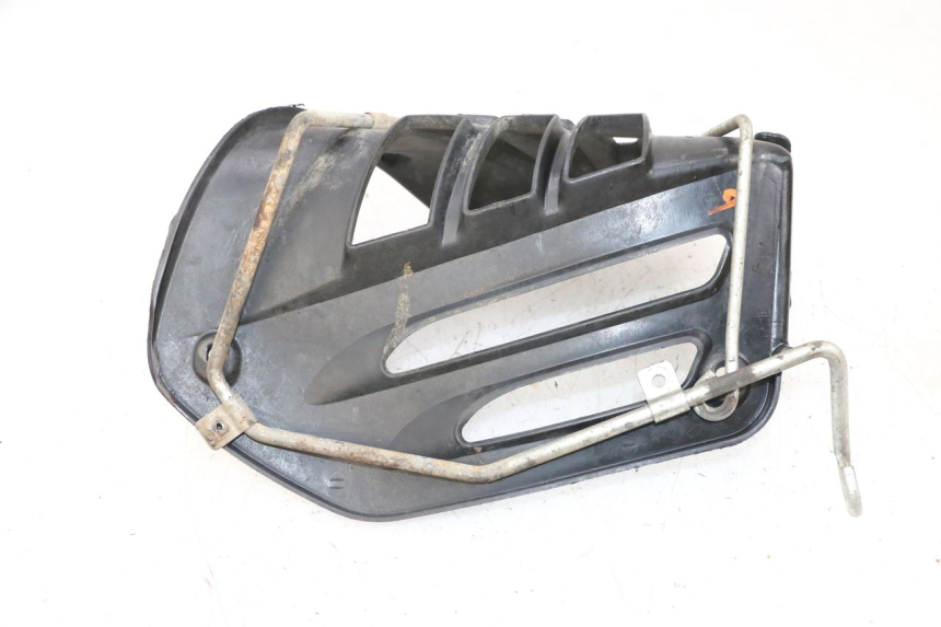 photo de TAPA REPOSAPIES DERECHA YAMAHA YFM R RAPTOR 250 (2008 - 2014) - Detalles de los puntos de fijación