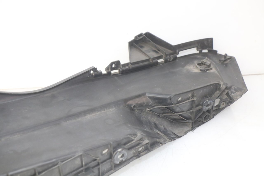 photo de PATA DE APOYO DERECHA YAMAHA YP MAJESTY 400 (2004 - 2008) - Otra perspectiva