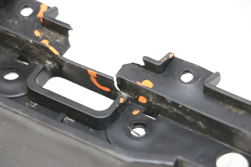 photo de TAPA REPOSAPIES SEGWAY NINEBOT E125S 1 (2022 - 2026) - Otra perspectiva