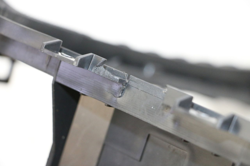 photo de TAPA REPOSAPIES SEGWAY NINEBOT E125S 1 (2022 - 2026) - Estado de la superficie y material