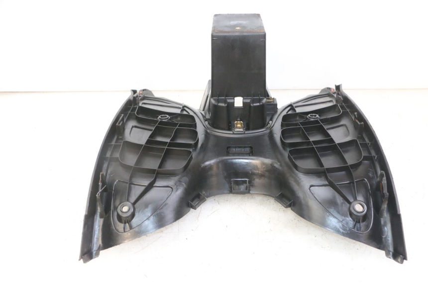 photo de ESTRIBO PEUGEOT ELYSEO 125 (1999 - 2004) - Estado de la superficie y material