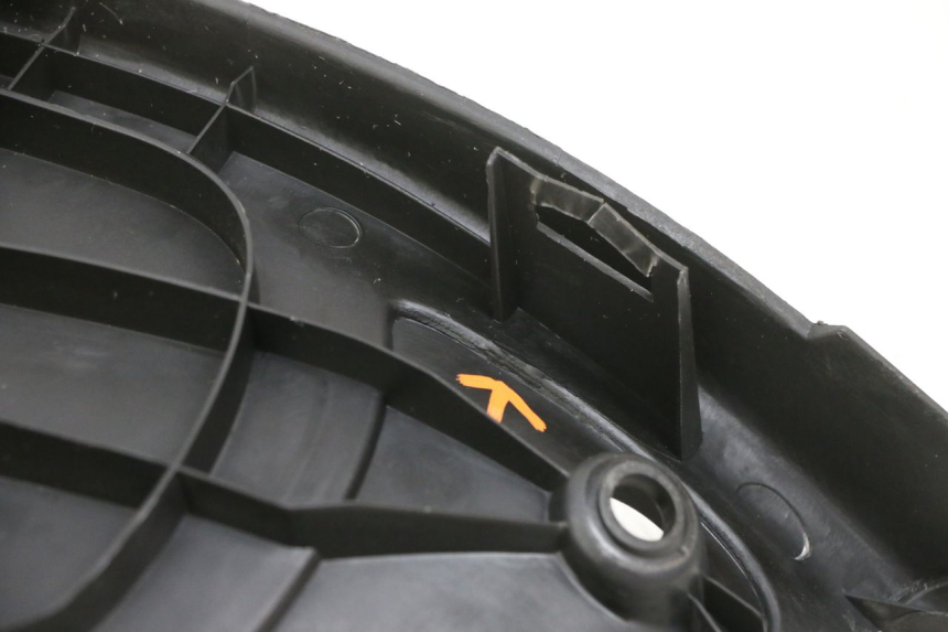 photo de ESTRIBO PEUGEOT ELYSEO 125 (1999 - 2004) - Enfoque en la estructura