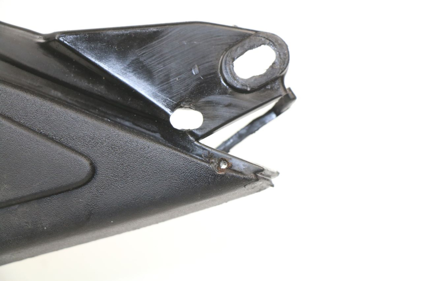 photo de TAPA REPOSAPIES PEUGEOT ELYSEO 50 (1998 - 2001) - Detalle de la pieza