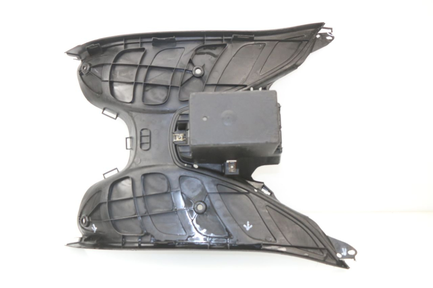 photo de TAPA REPOSAPIES PEUGEOT ELYSEO 50 (1998 - 2001) - Estado de la superficie y material