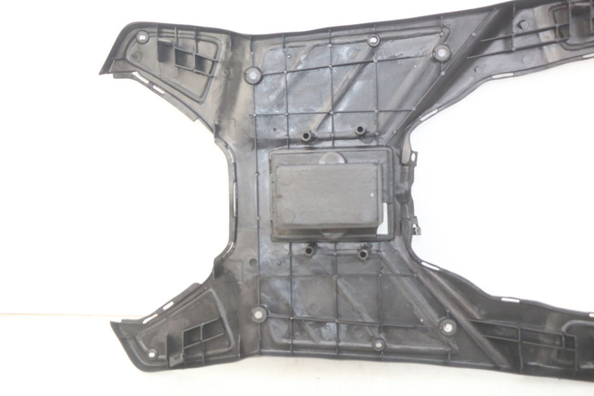 photo de ESTRIBO KEEWAY F-ACT FACT 50 (2006 - 2011) - Estado de la superficie y material