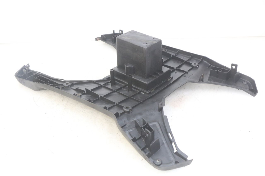 photo de ESTRIBO KEEWAY F-ACT FACT 50 (2006 - 2011) - Estado de la superficie y material