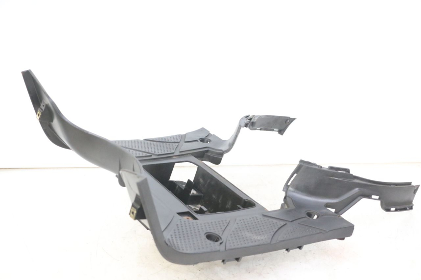 photo de TAPA REPOSAPIES SYM FIDDLE 2 S 125 (2012 - 2014) - Otra vista del artículo