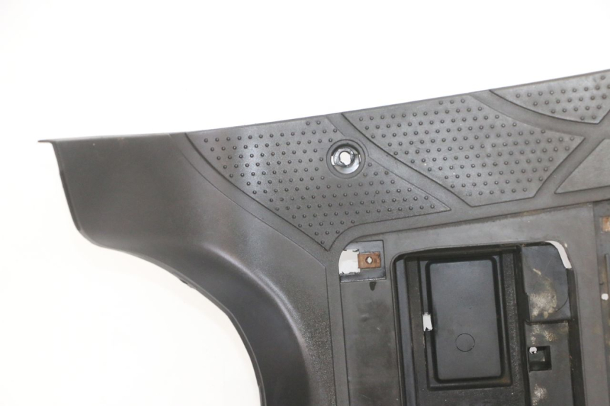 photo de TAPA REPOSAPIES SYM FIDDLE 2 S 125 (2012 - 2014) - Foto de producto adicional