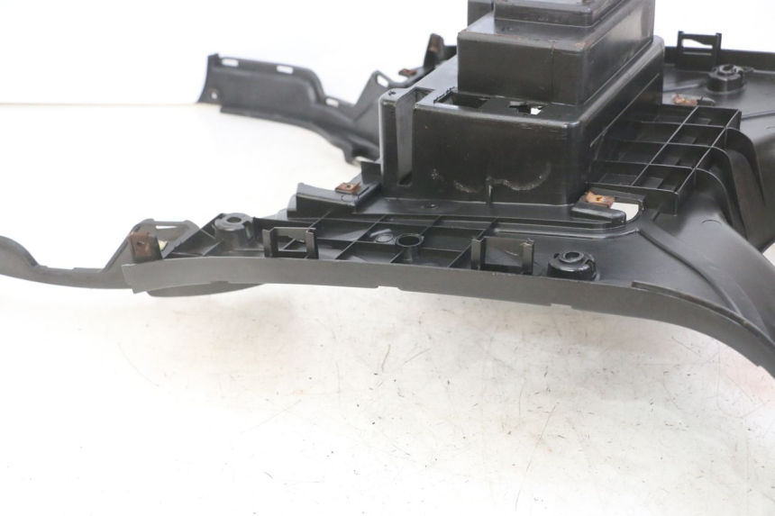 photo de TAPA REPOSAPIES SYM FIDDLE 2 S 125 (2012 - 2014) - Vista general del producto