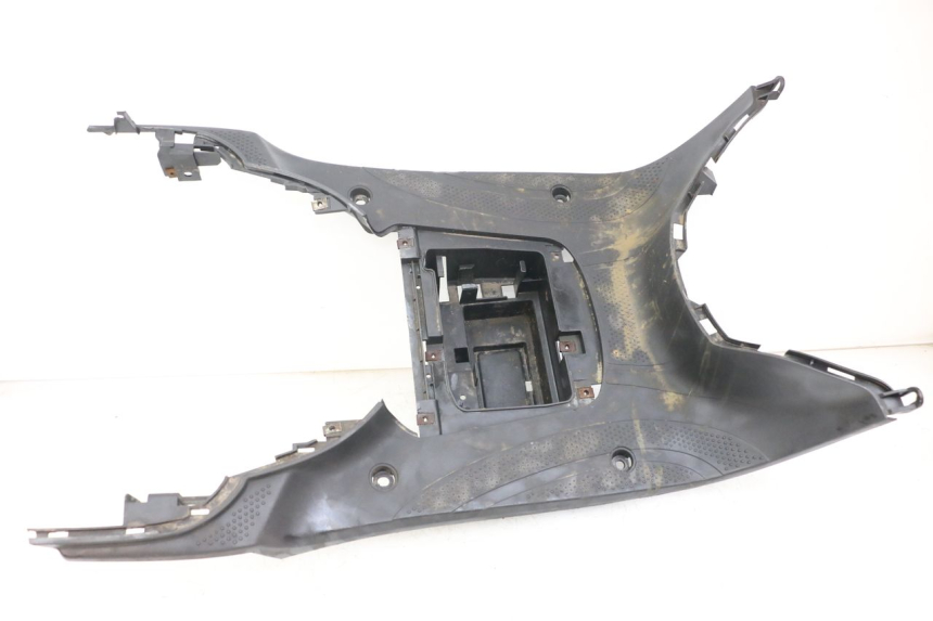 photo de TAPA REPOSAPIES SYM FIDDLE 3 III 50 (2014 - 2020) - Detalle de la pieza