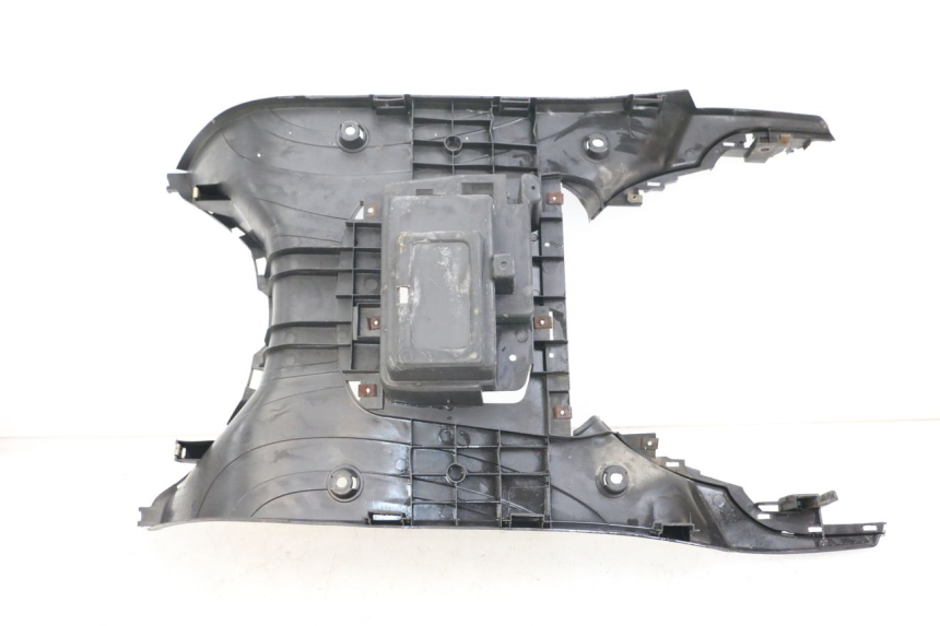 photo de TAPA REPOSAPIES SYM FIDDLE 3 III 50 (2014 - 2020) - Características distintivas