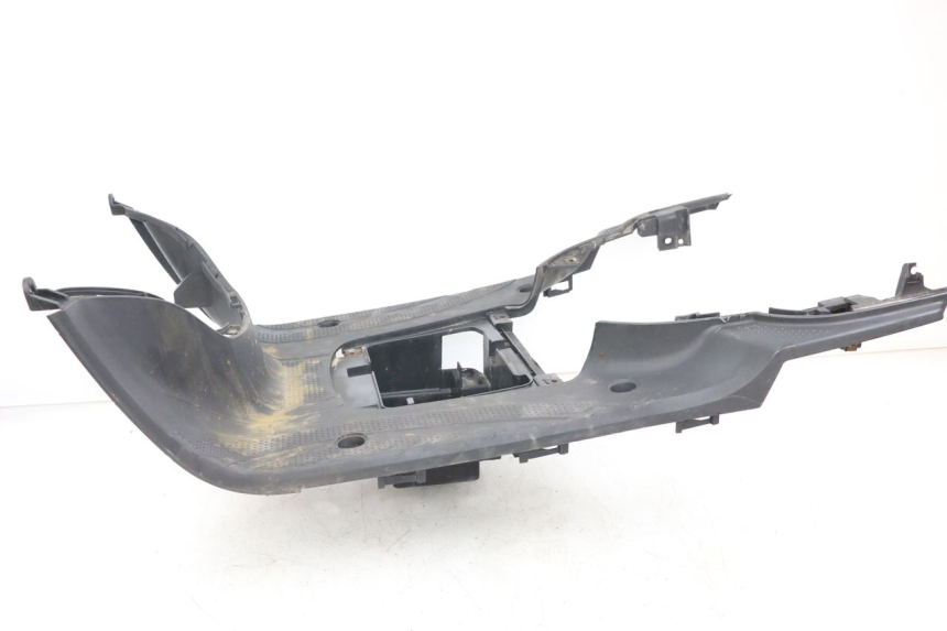 photo de TAPA REPOSAPIES SYM FIDDLE 3 III 50 (2014 - 2020) - Otra perspectiva