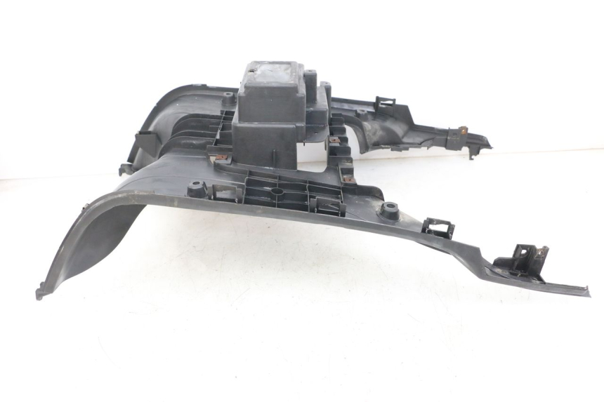 photo de TAPA REPOSAPIES SYM FIDDLE 3 III 50 (2014 - 2020) - Vista general del producto