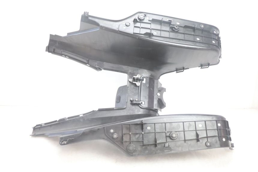 photo de TAPA REPOSAPIES HONDA FJS SILVER WING SILVERWING 400 (2005 - 2008) - Otra vista del artículo