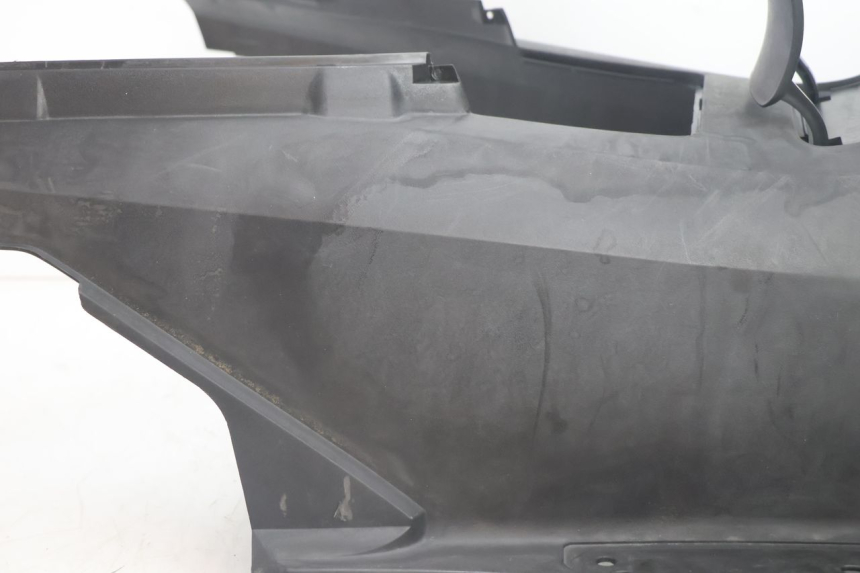 photo de TAPA REPOSAPIES HONDA FJS SILVER WING SILVERWING 400 (2005 - 2008) - Zoom estado de uso