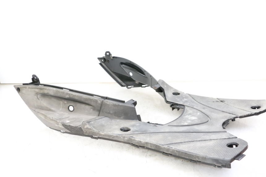 photo de TAPA REPOSAPIES MBK FLAME X 125 (2007 - 2016) - Recambio usado revisado