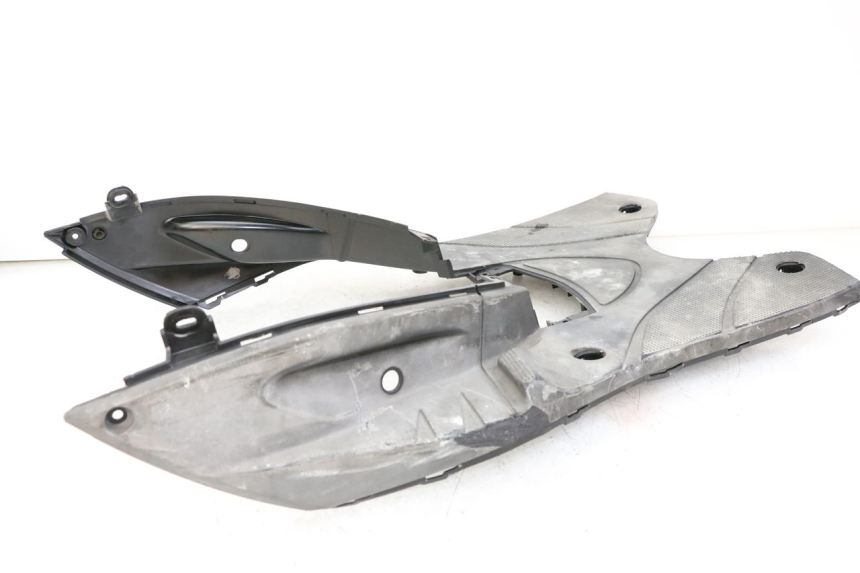 photo de TAPA REPOSAPIES MBK FLAME X 125 (2007 - 2016) - Marcados y referencias originales