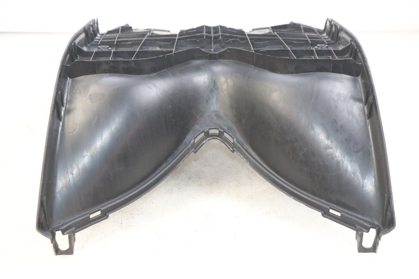 photo de TAPA REPOSAPIES PIAGGIO FLY 2T 50 (2004 - 2017) - Detalle de la pieza