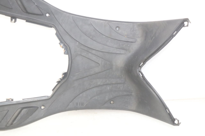 photo de TAPA REPOSAPIES PIAGGIO FLY 2T 50 (2004 - 2017) - Características distintivas