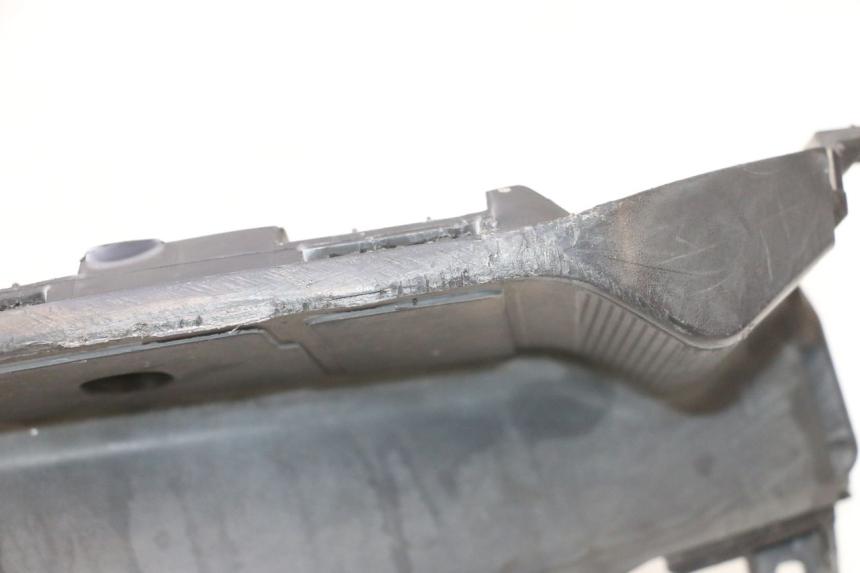 photo de PATA DE PIE IZQUIERDA SUZUKI BURGMAN 125 (2007 - 2014) - Vista general del producto