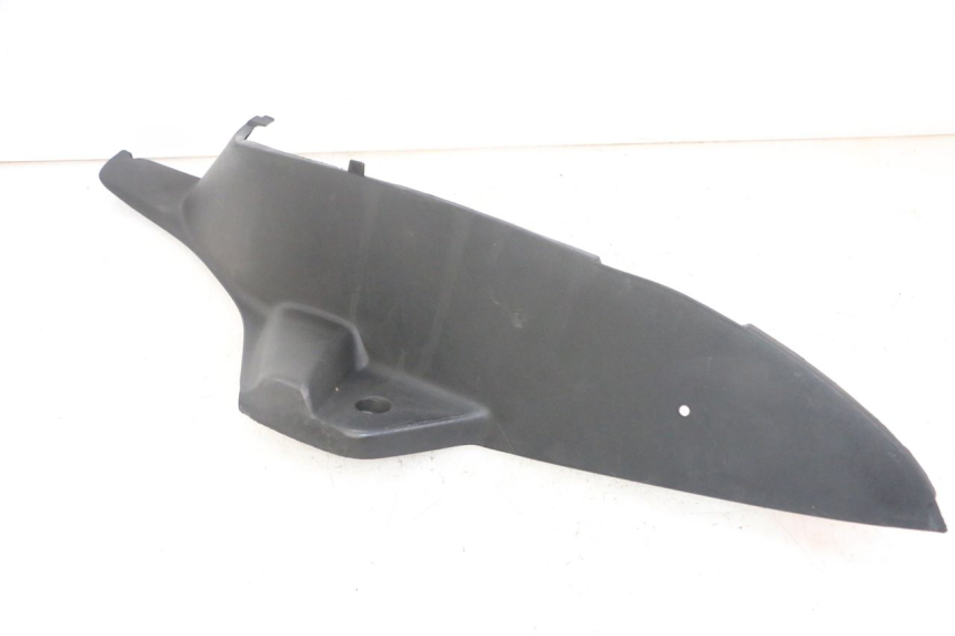 photo de TAPA REPOSAPIES IZQUIERDA PEUGEOT ELYSEO 125 (1999 - 2004) - Estado de la superficie y material