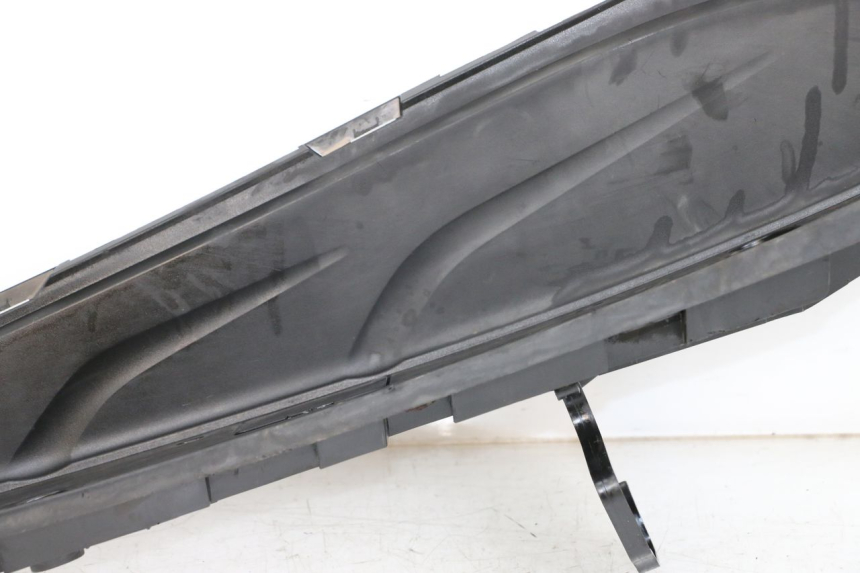 photo de PATA DE APOYO IZQUIERDA HONDA FES S-WING SWING ABS 125 (2007 - 2015) - Recambio usado revisado