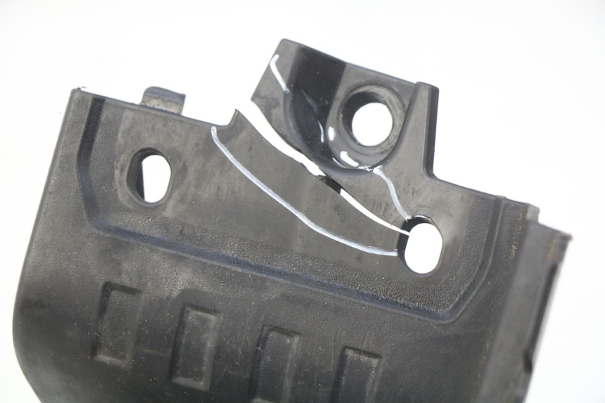 photo de PATA DE APOYO IZQUIERDA HONDA FORZA 125 (2015 - 2016) - Detalles de los puntos de fijación