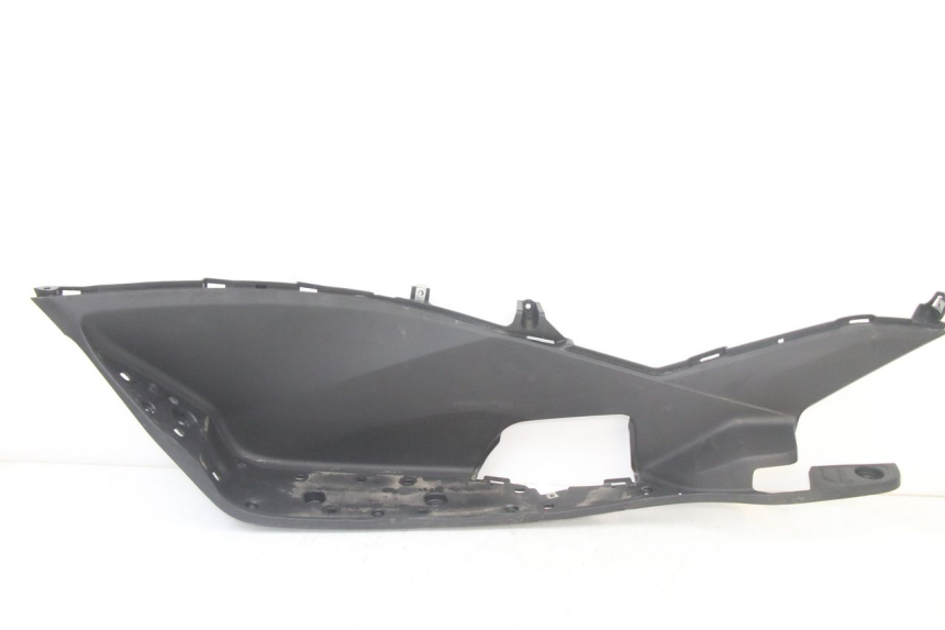 photo de TAPA REPOSAPIES IZQUIERDA HONDA PCX (JF57/JF64) 125 (2014 - 2018) - Vista principal