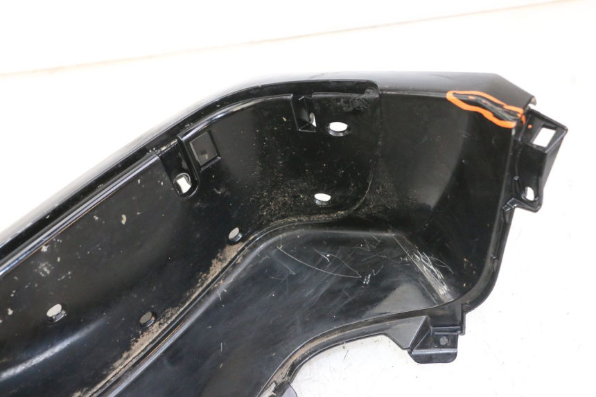 photo de TAPA REPOSAPIES IZQUIERDA PIAGGIO IE MP3 YOURBAN 300 (2011 - 2016) - Zoom estado de uso